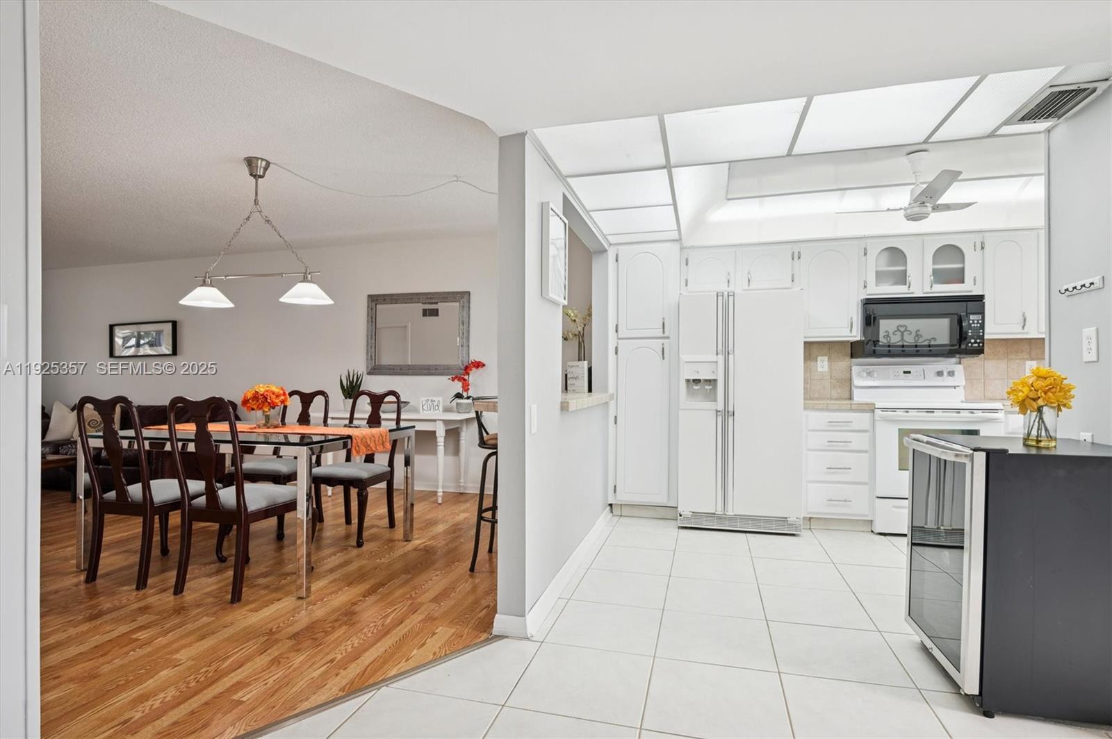 HOLLYBROOK GOLF AND - Residential