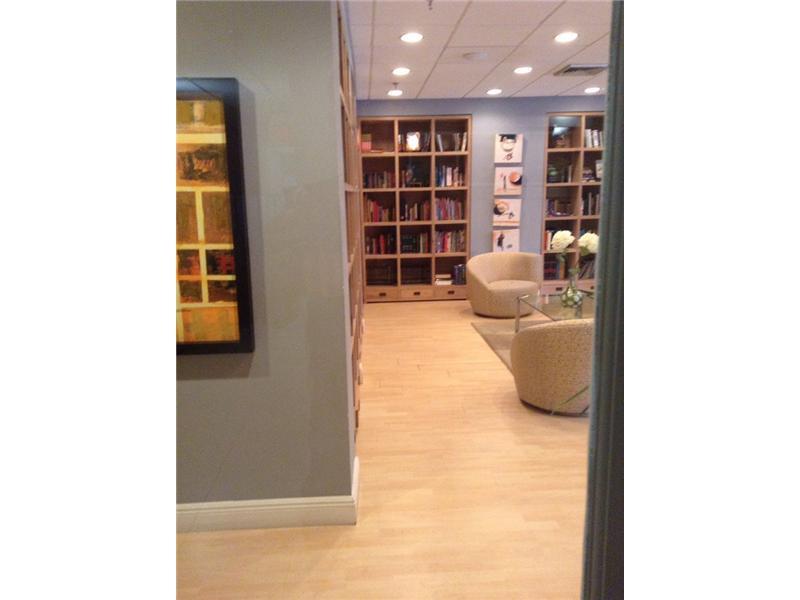 MADISON DOWNTOWN CONDO - Residential Lease
