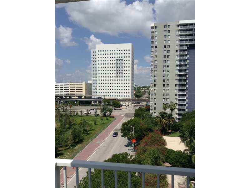 IMMACULATE UNIT REMODELED IN DOWNTOWN CLOSE TO AAA,NEW SHOPS,NEW MUSEUMS,NEW ATTRACTIONS.NEW RESTAURANTS,TENNIS COURT,BASKETBALL,BEACH BOLLIE BALL,RACING TRACK,THEATER,PARTY ROOM. ALL AMENITIES AVAILABLE FOR A COMFORTABLE LIFE AT DOWNTOWN.