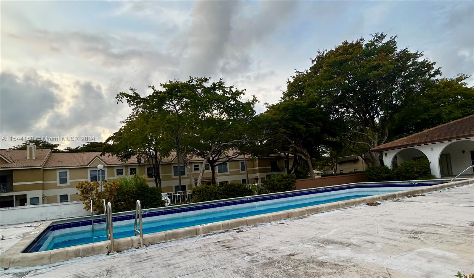 CORAL GARDENS CONDO - Residential Lease