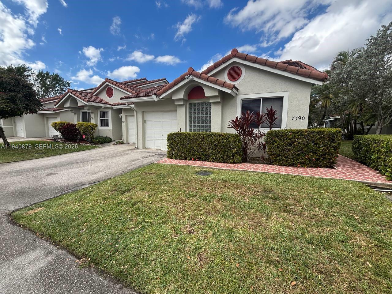 HOLIDAY SPRINGS VILLAGE - Residential