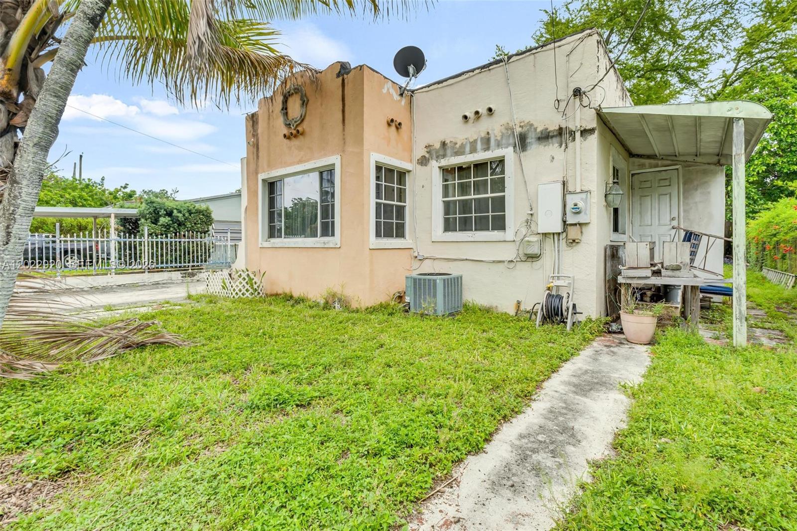36TH ST MANOR - Residential