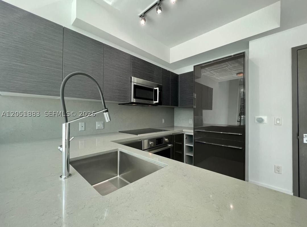 THE BONDO (1080 BRICKELL) - Residential