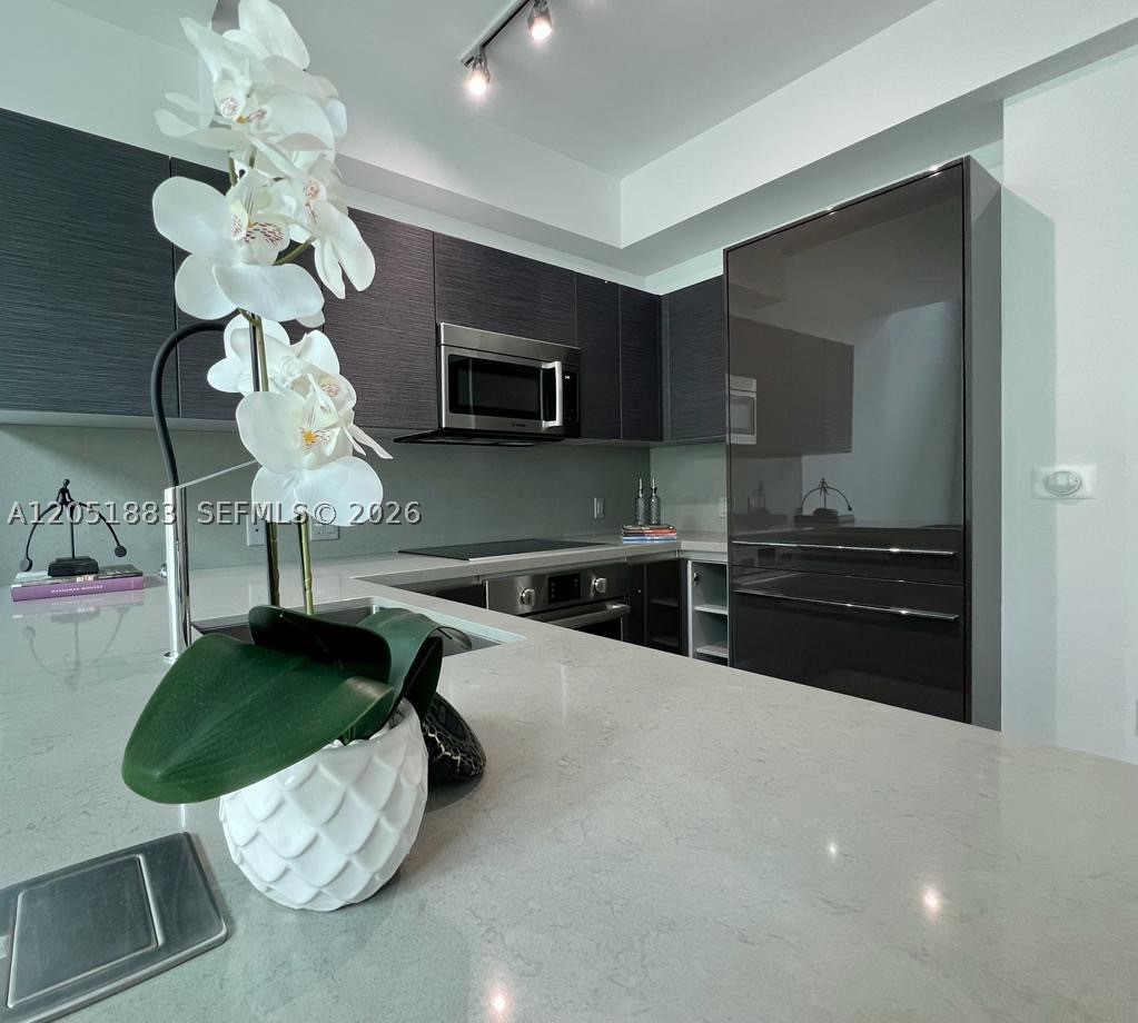 THE BONDO (1080 BRICKELL) - Residential