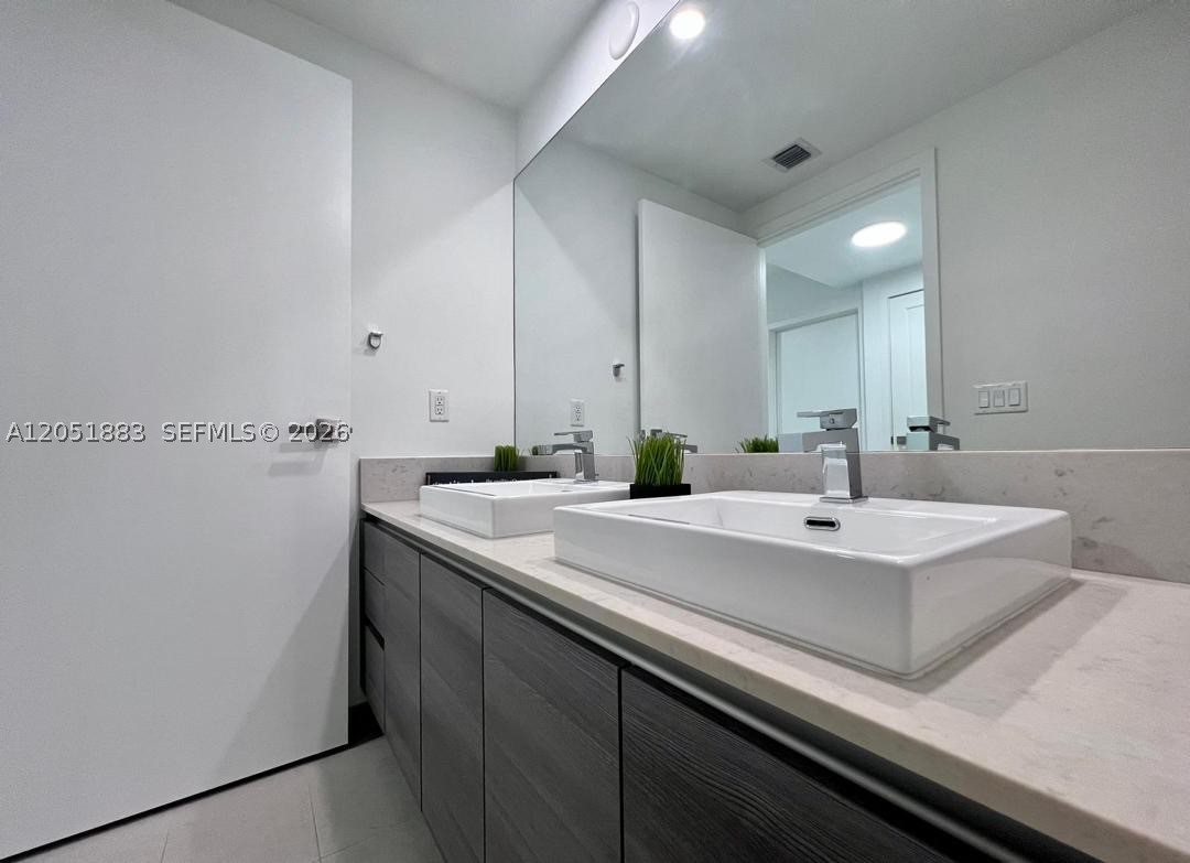 THE BONDO (1080 BRICKELL) - Residential