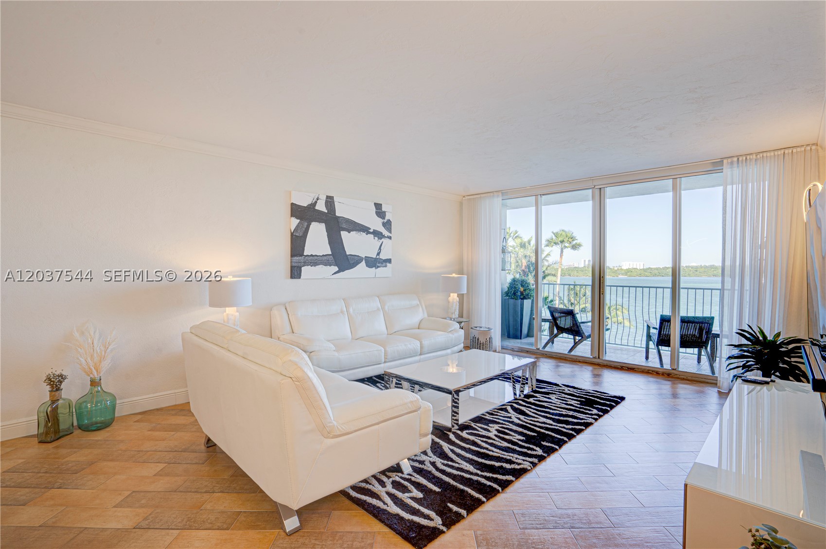 ISLAND POINTE CONDO - Residential