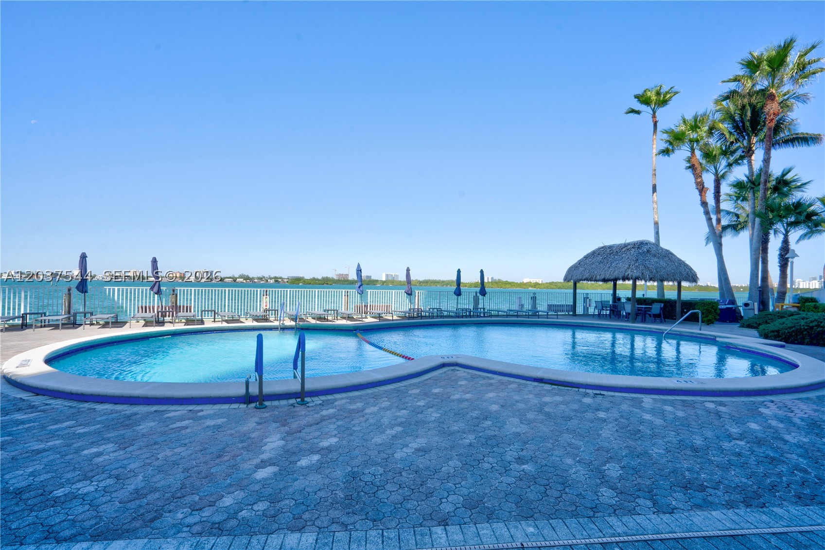 ISLAND POINTE CONDO - Residential