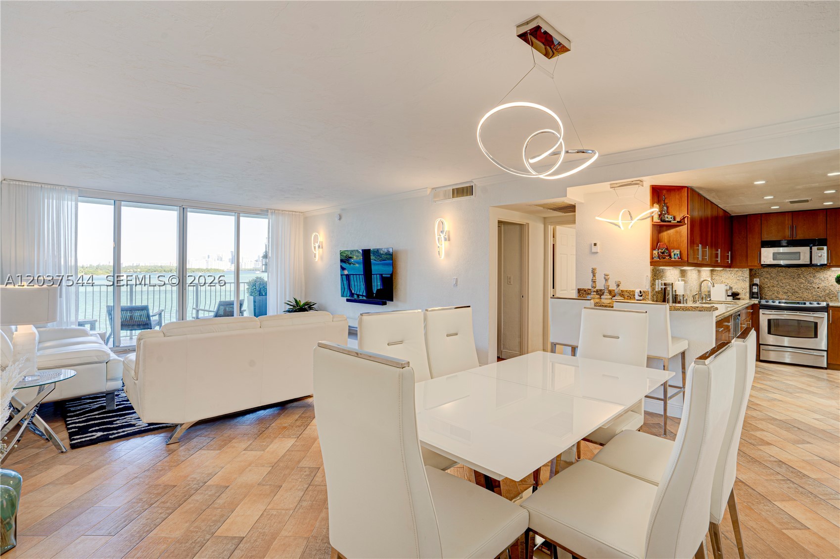 ISLAND POINTE CONDO - Residential