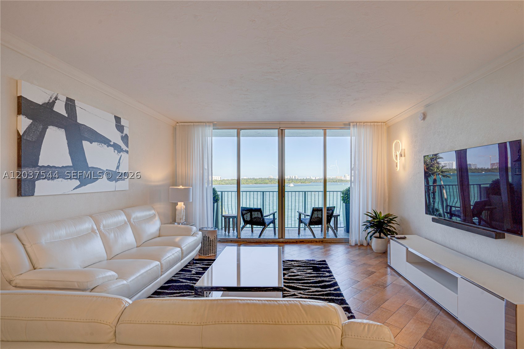 ISLAND POINTE CONDO - Residential
