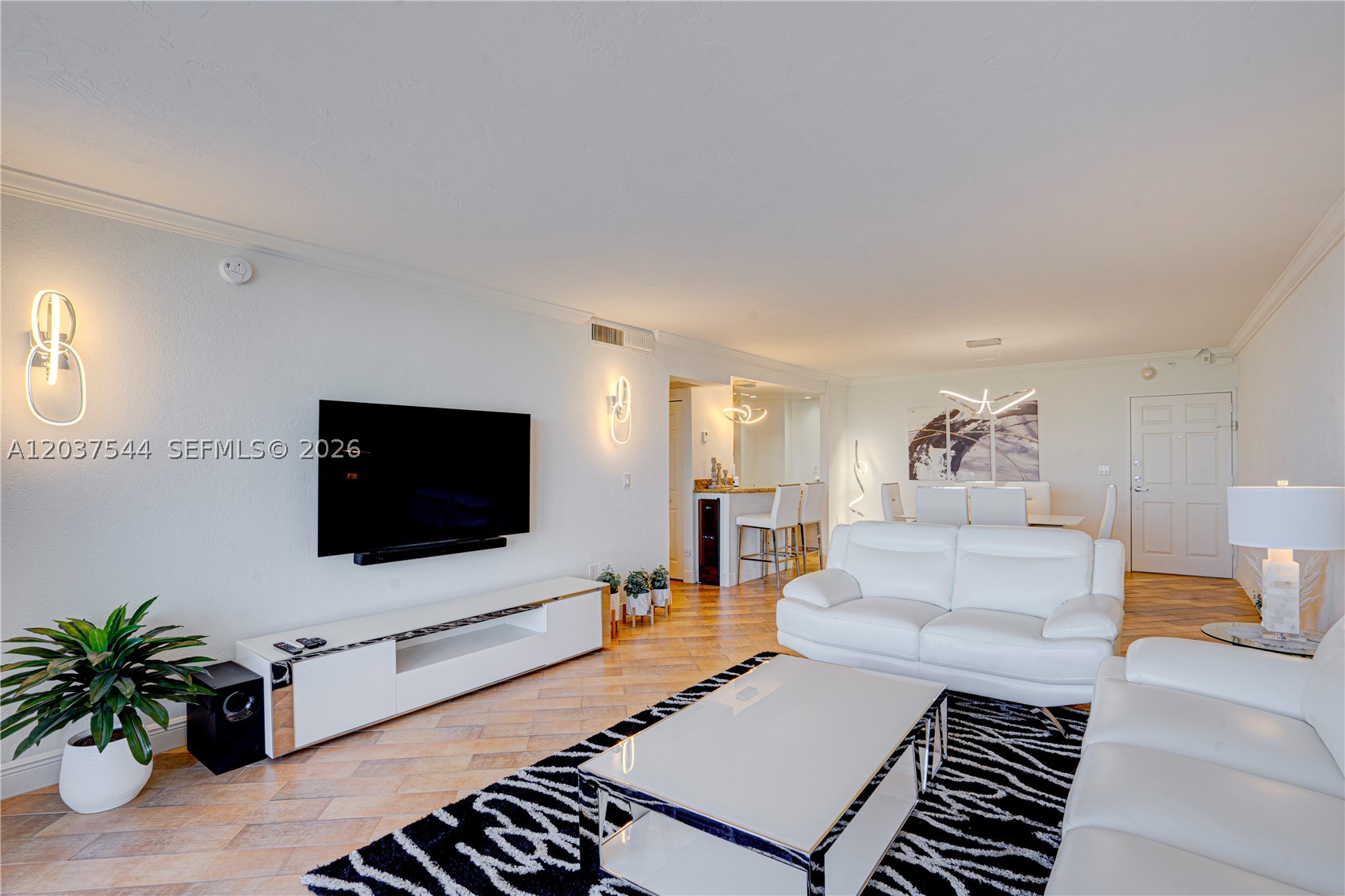 ISLAND POINTE CONDO - Residential