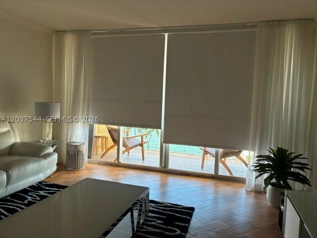 ISLAND POINTE CONDO - Residential