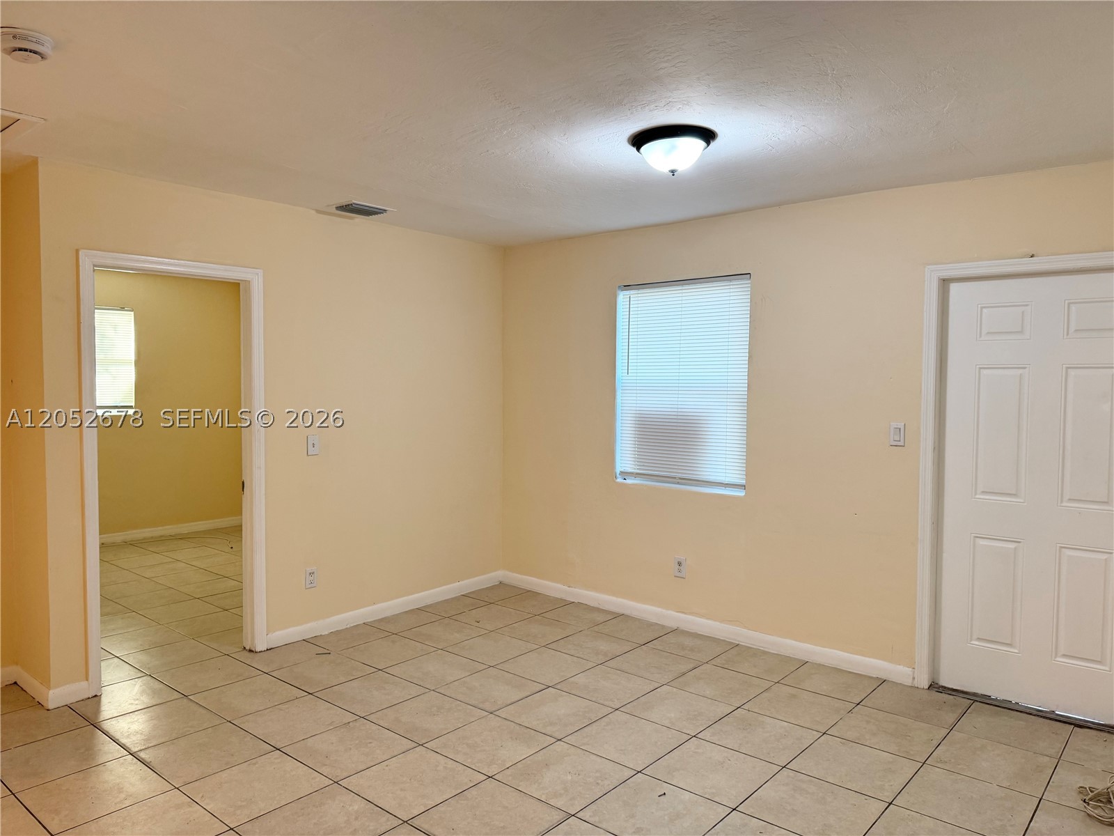LINCOLN PARK THIRD ADD - Residential Lease
