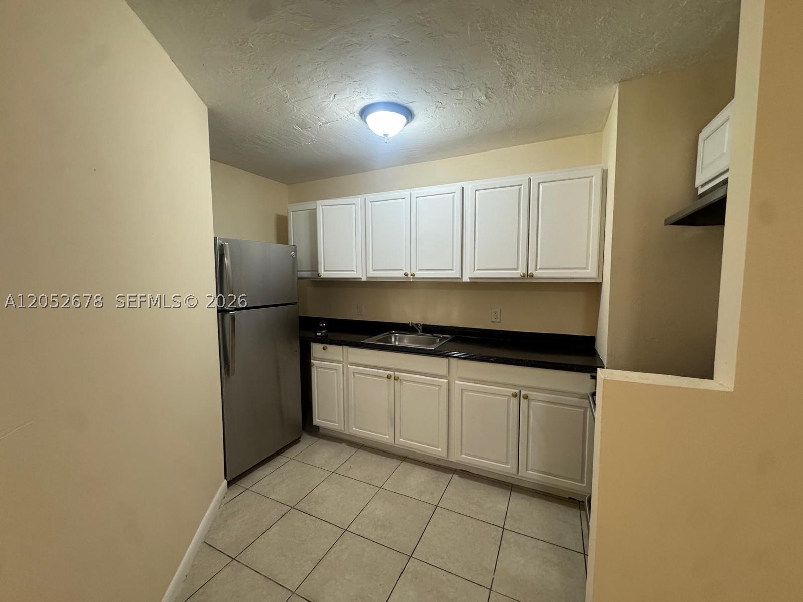 LINCOLN PARK THIRD ADD - Residential Lease
