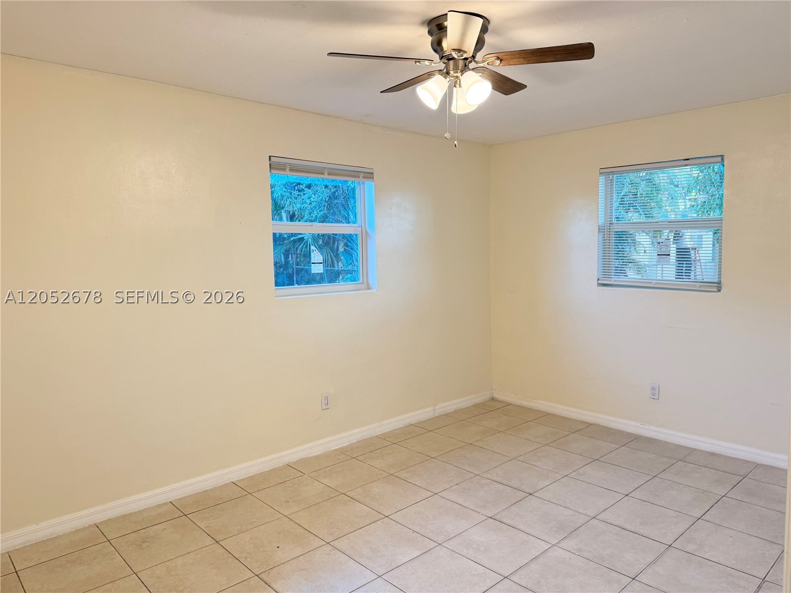 LINCOLN PARK THIRD ADD - Residential Lease