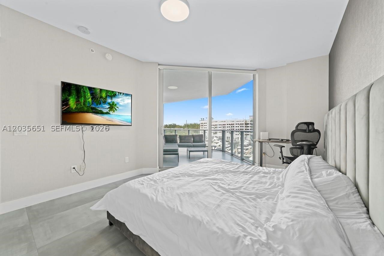 MARINA PALMS RESIDENCES S - Residential