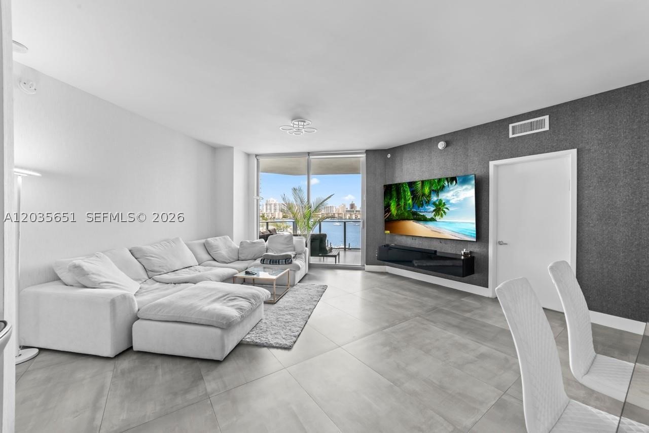 MARINA PALMS RESIDENCES S - Residential