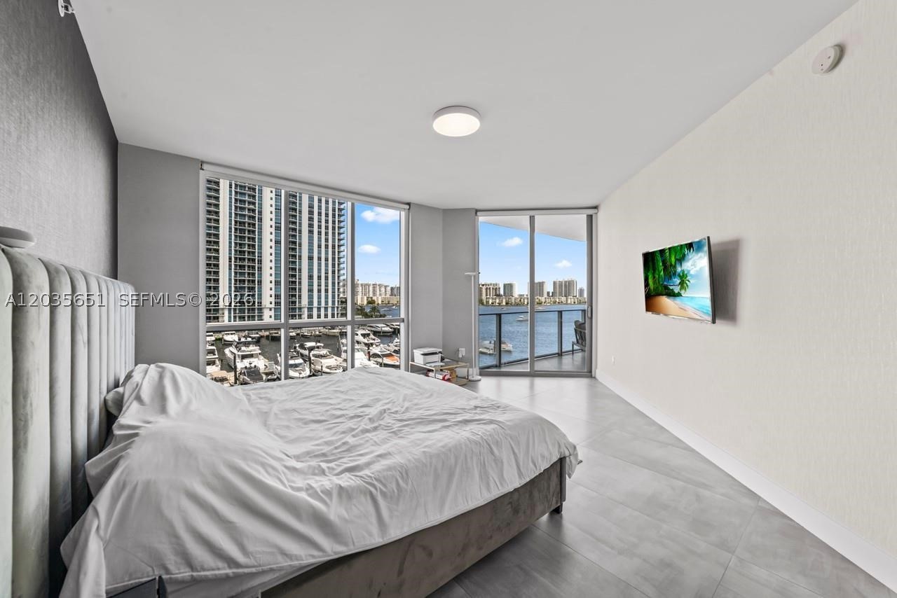 MARINA PALMS RESIDENCES S - Residential