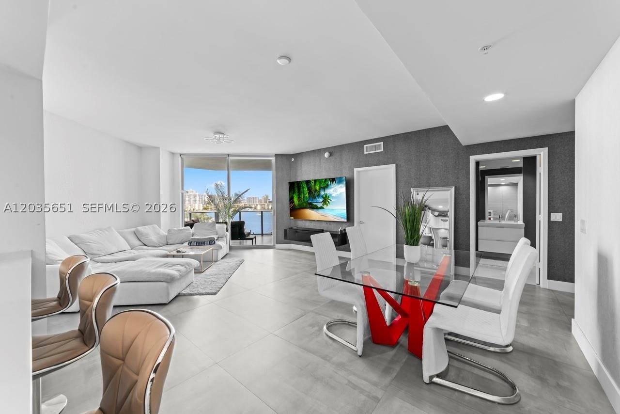 MARINA PALMS RESIDENCES S - Residential