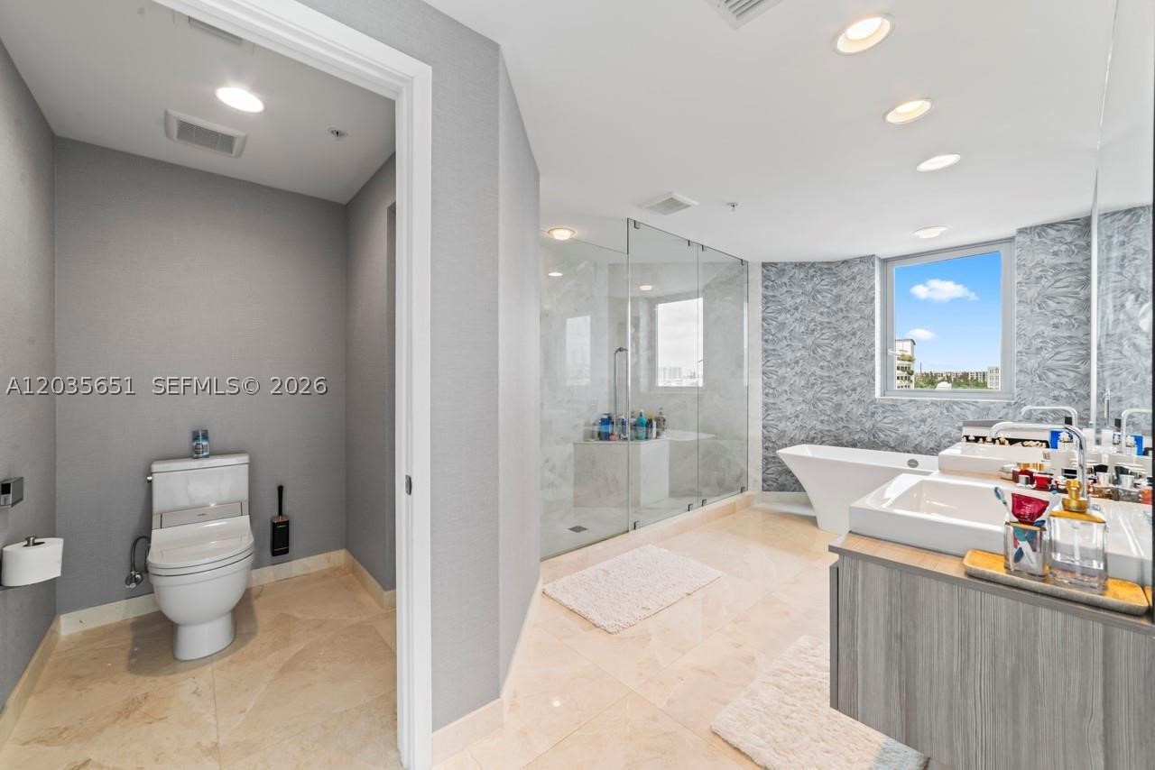 MARINA PALMS RESIDENCES S - Residential