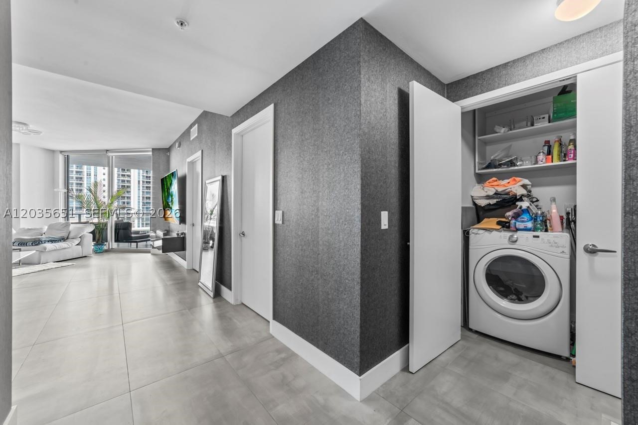 MARINA PALMS RESIDENCES S - Residential