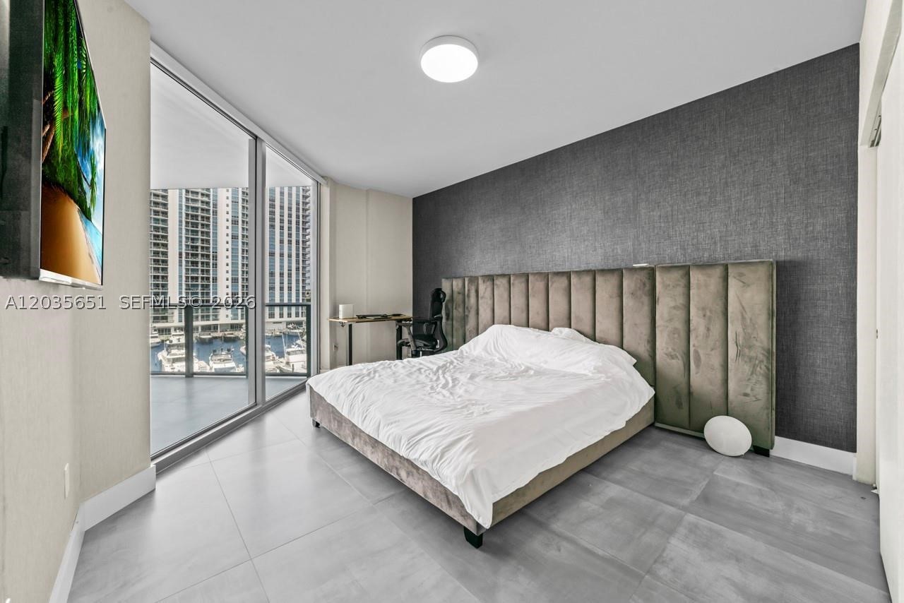 MARINA PALMS RESIDENCES S - Residential