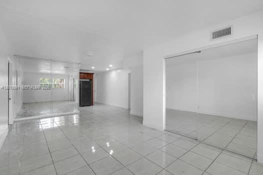 ELMVALE CONDO - Residential