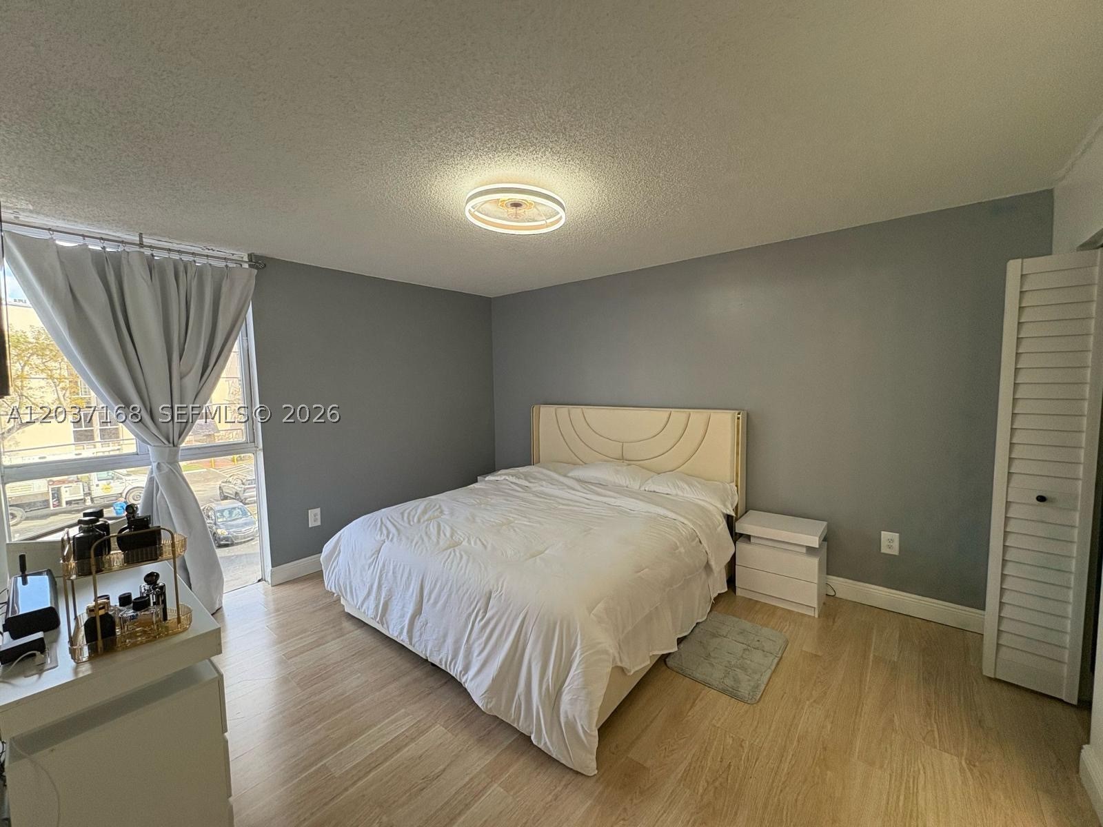 LAS BRISAS@ COUNTRY CLUB - Residential Lease