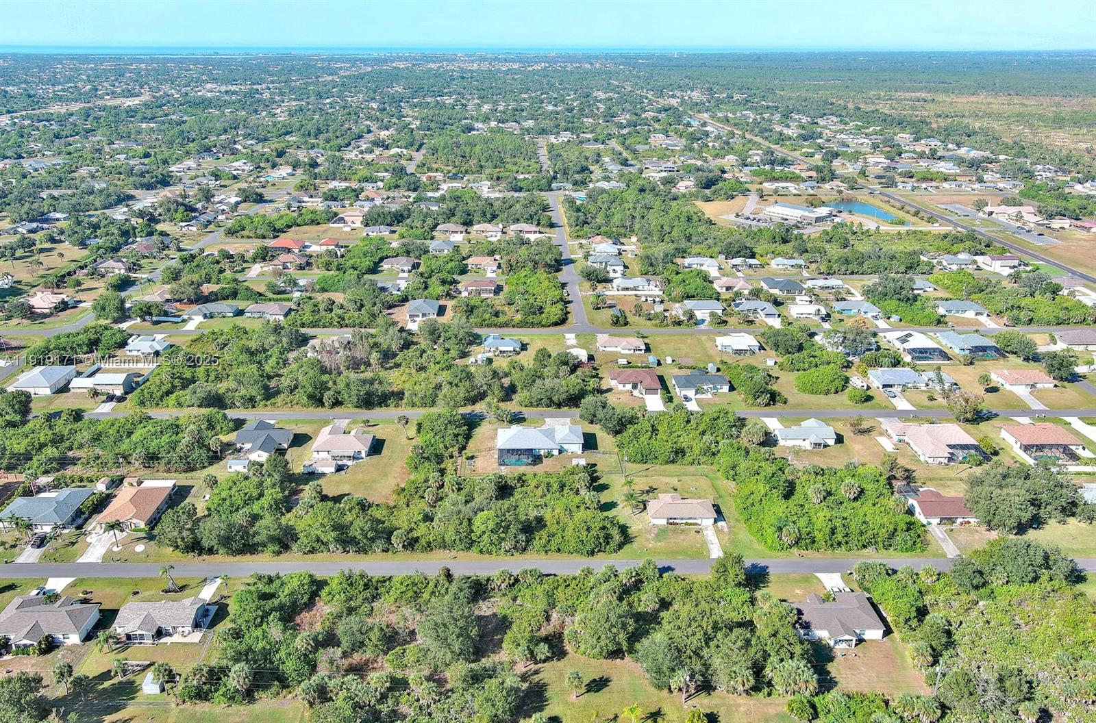 PORT CHARLOTTE - Land