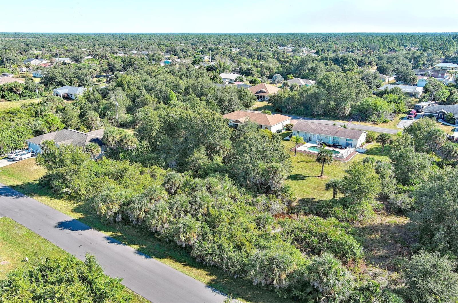 PORT CHARLOTTE - Land
