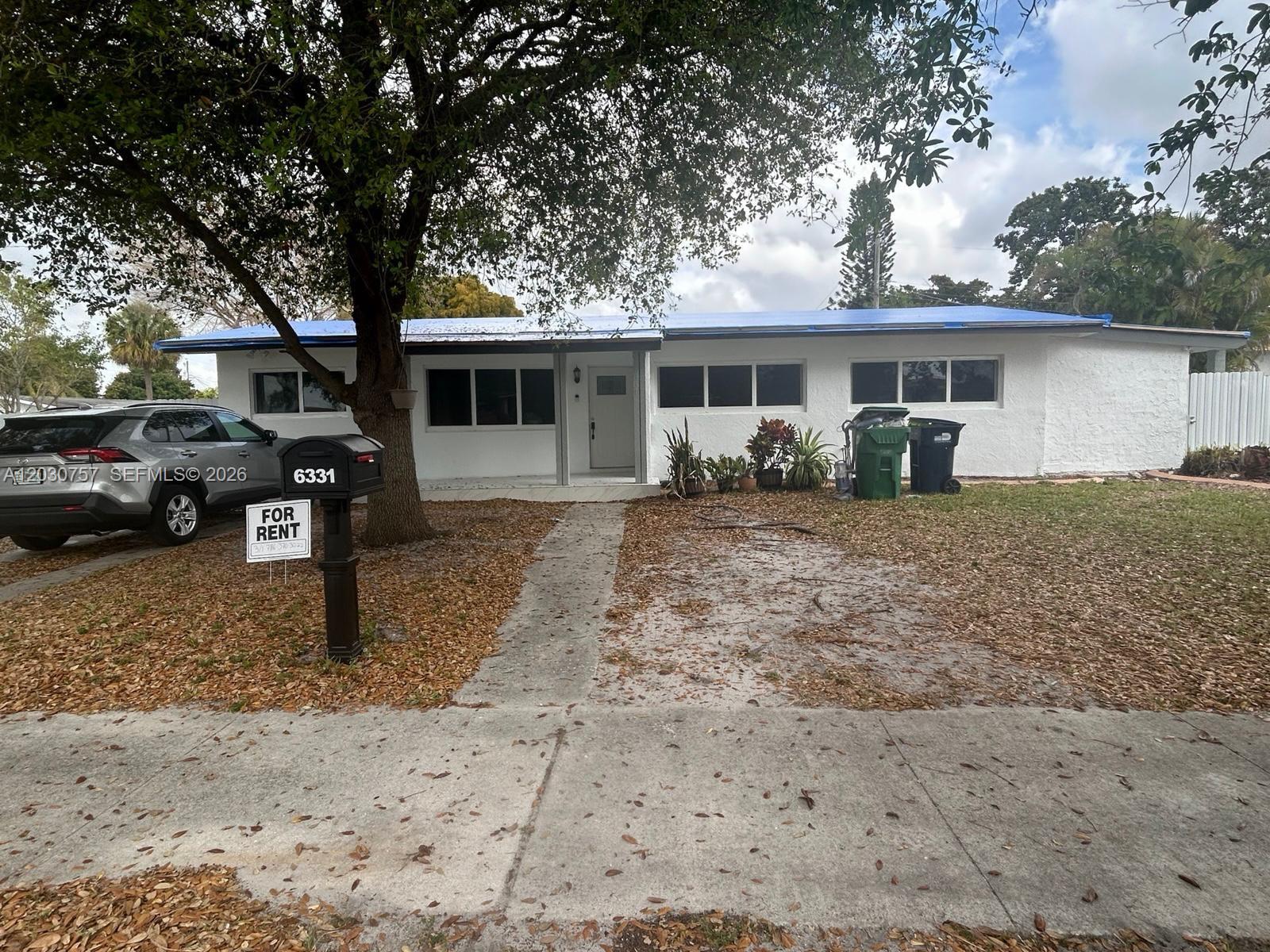FULLY REMODELED 3/1 CORNER LOT NO HOA.