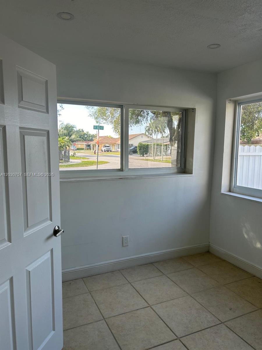 4TH ADDN TO PALM SPRINGS - Residential Lease