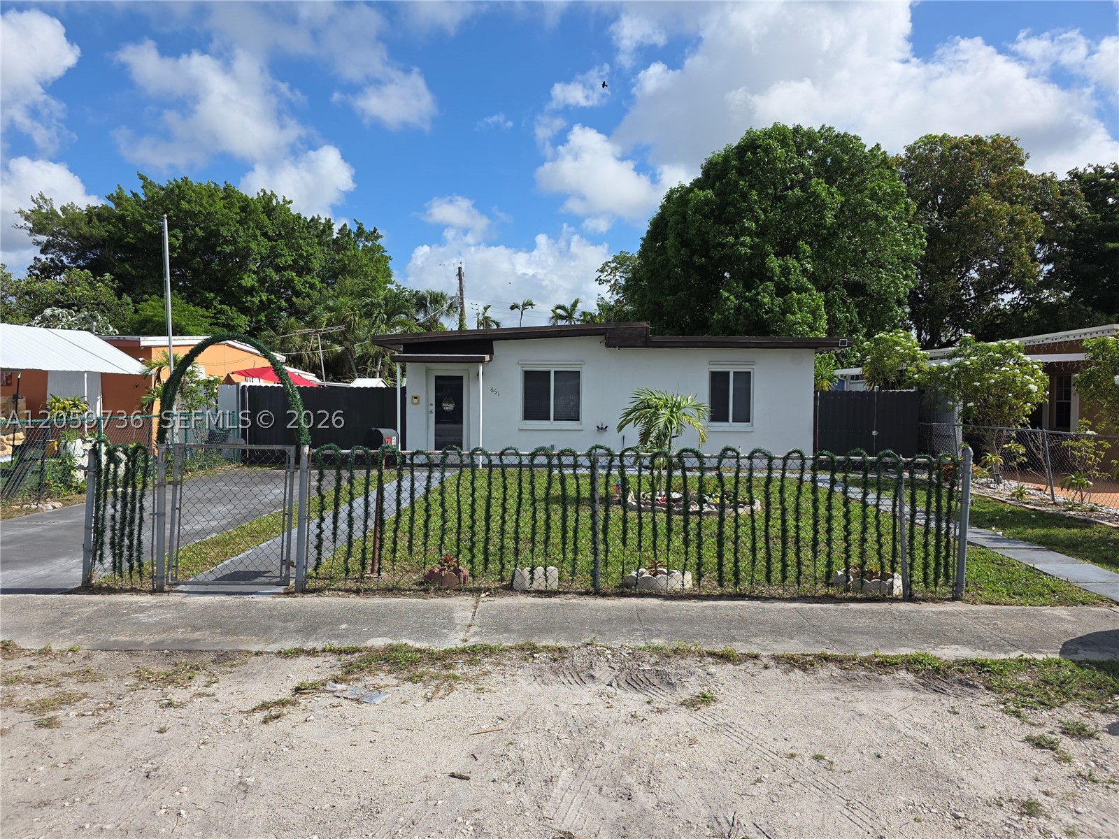 Gorgeous renovated 2/1 single family home in a huge fenced lot. Roof and AC 2019. Impact windows and doors.
Tankless water heater. Property also has two fully In-Law Quarters detached from the main house, which converts
the property into a 4/3. Great investment for a huge family or extra income. Excellent location, very close to 49th
St and Palm Ave, the business and entertainment center of Hialeah. Please, read Broker Remarks for important
information.