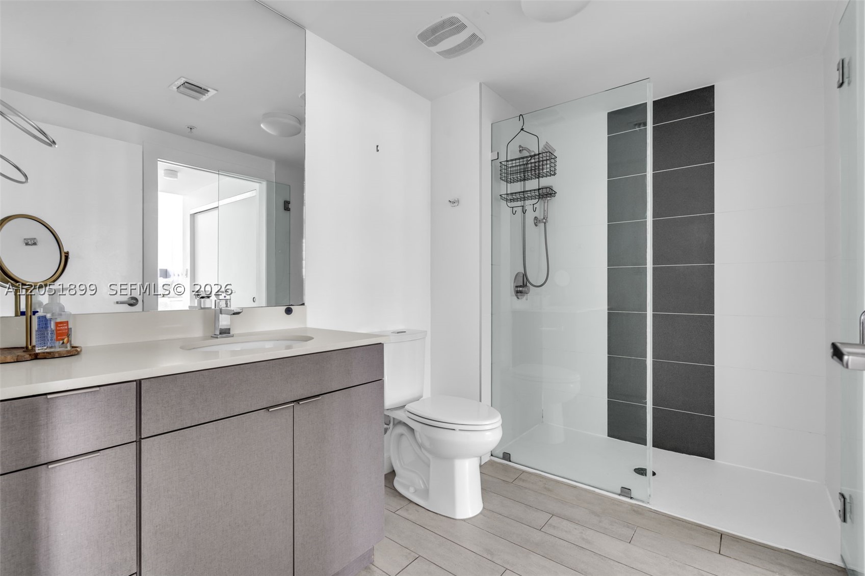 26 EDGEWATER CONDO - Residential Lease