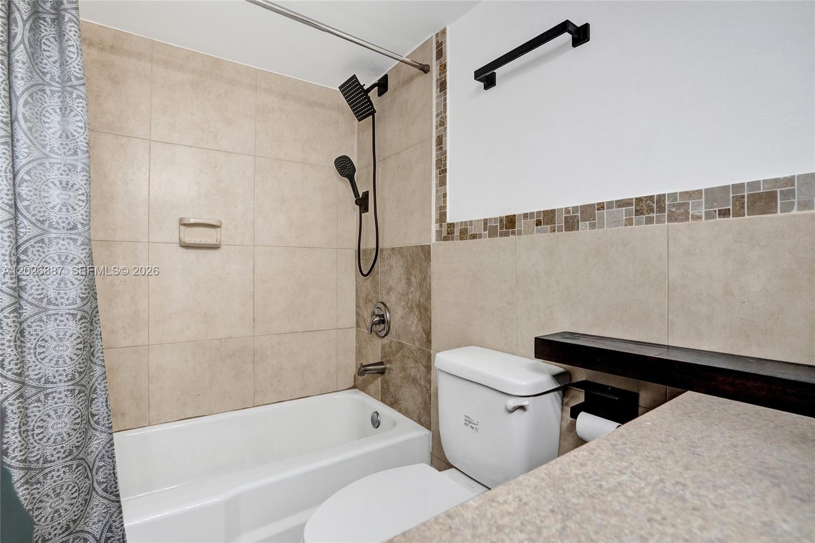 BAYVIEW PALMS CONDO - Residential