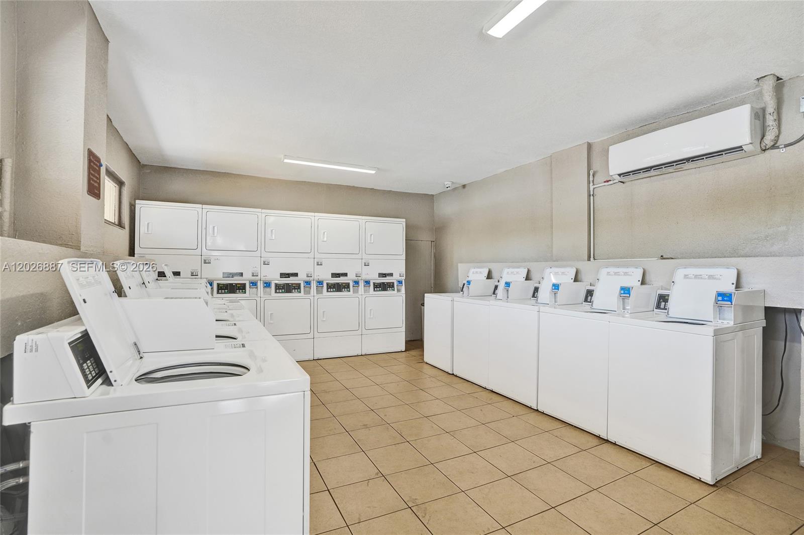 BAYVIEW PALMS CONDO - Residential