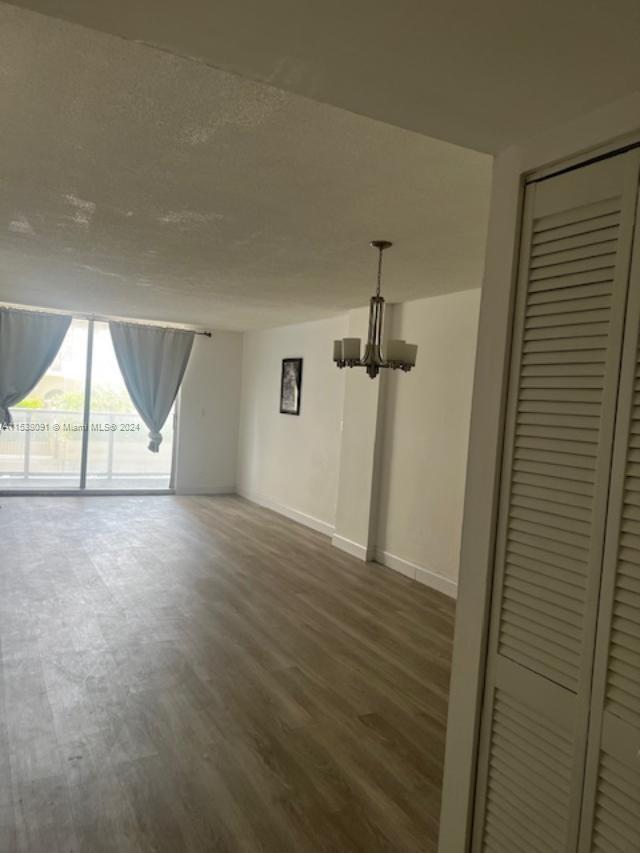 LA MER ESTATES SOUTH COND - Residential