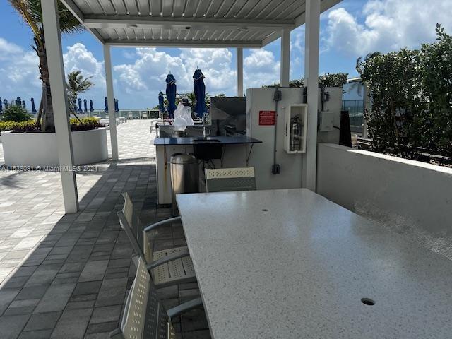LA MER ESTATES SOUTH COND - Residential