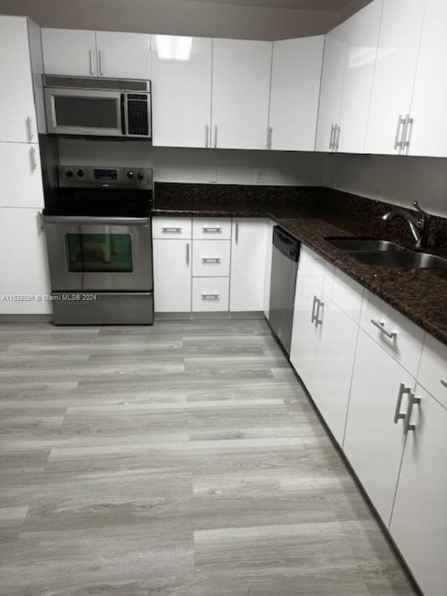LA MER ESTATES SOUTH COND - Residential