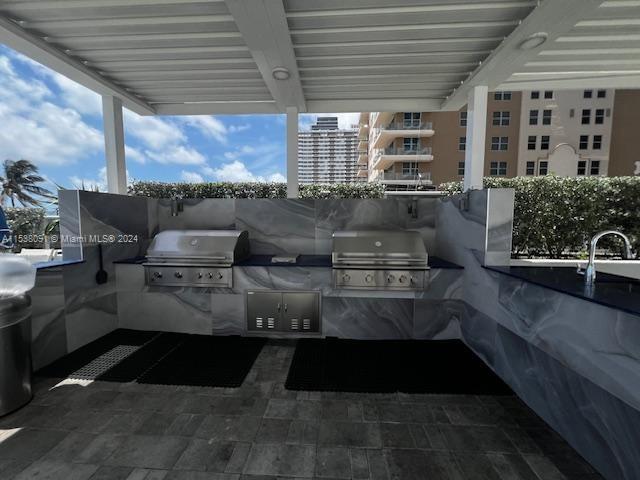 LA MER ESTATES SOUTH COND - Residential