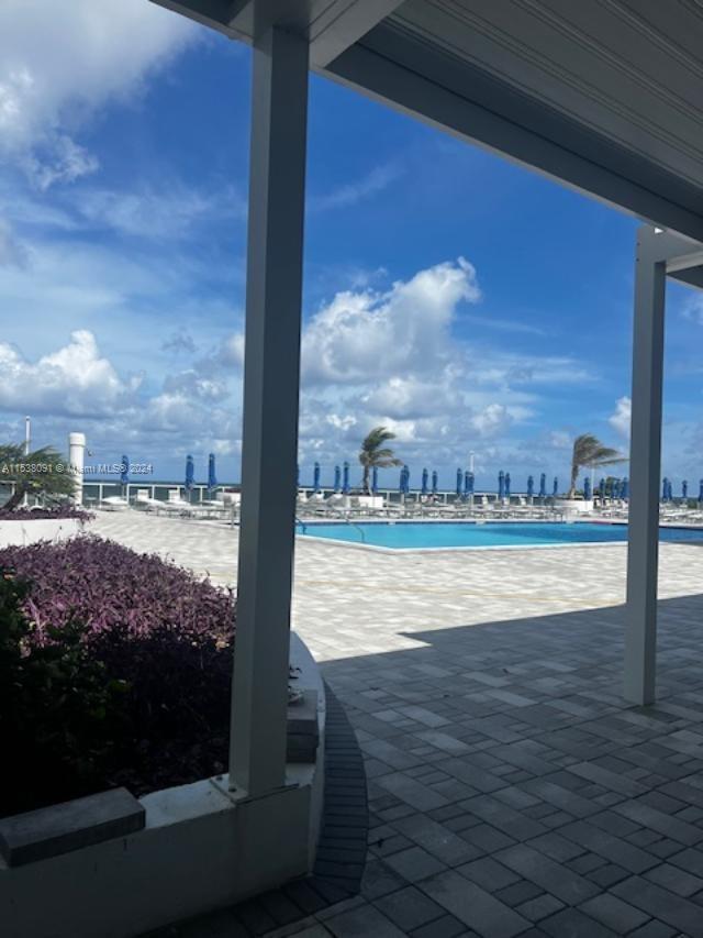 LA MER ESTATES SOUTH COND - Residential