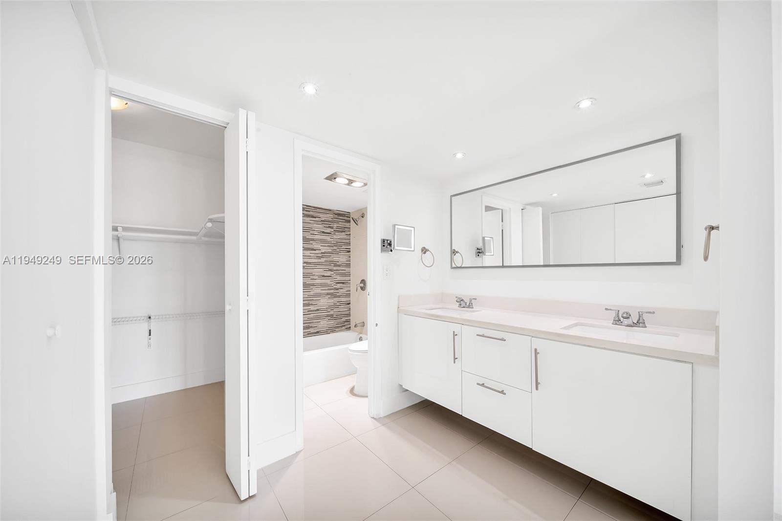 ARLEN HOUSE EAST CONDO - Residential