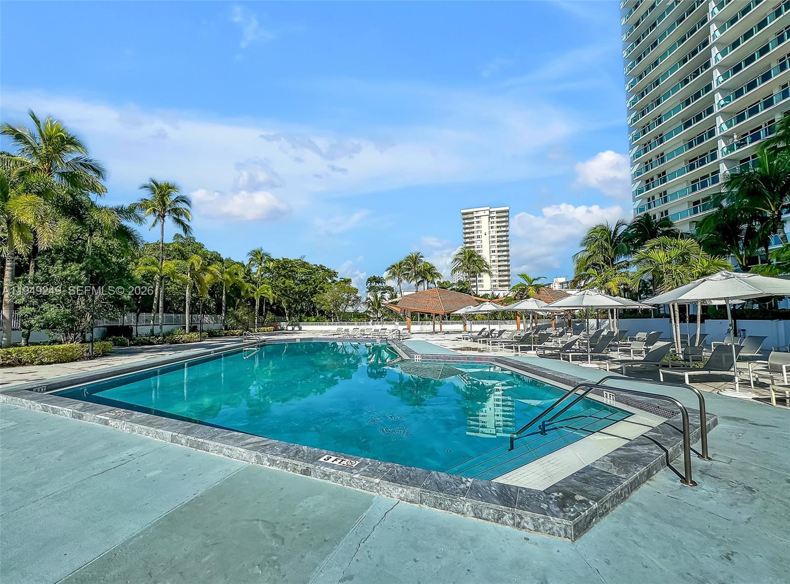 ARLEN HOUSE EAST CONDO - Residential