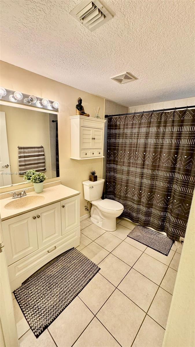 EMERALD PLAZA ON CORAL WA - Residential Lease