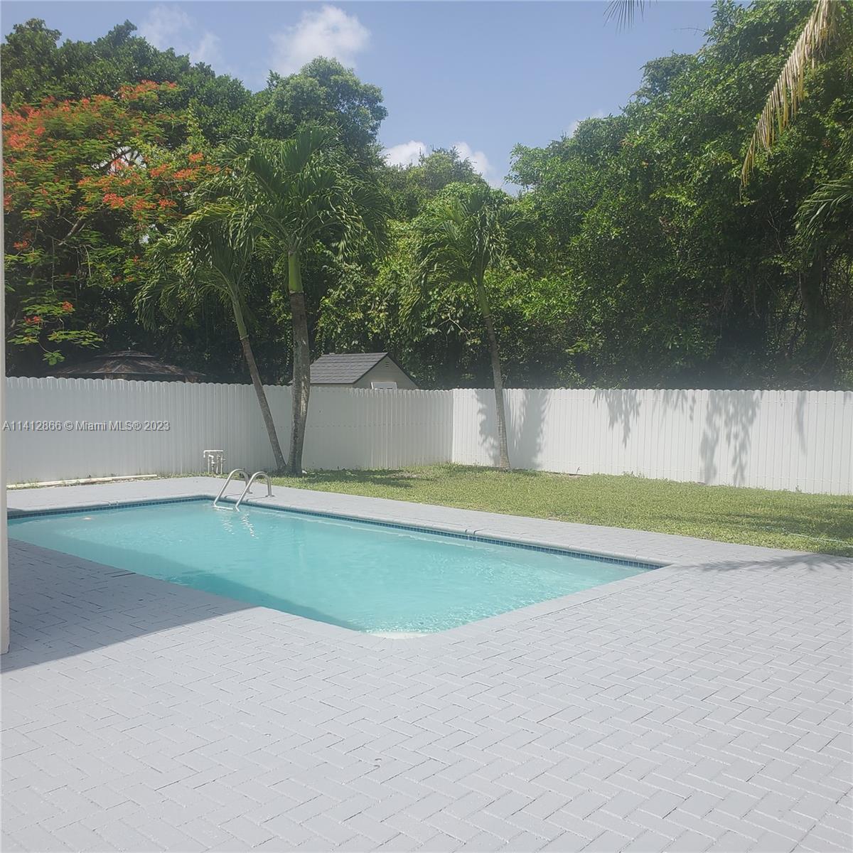 ADVENTURE HOMES - Residential