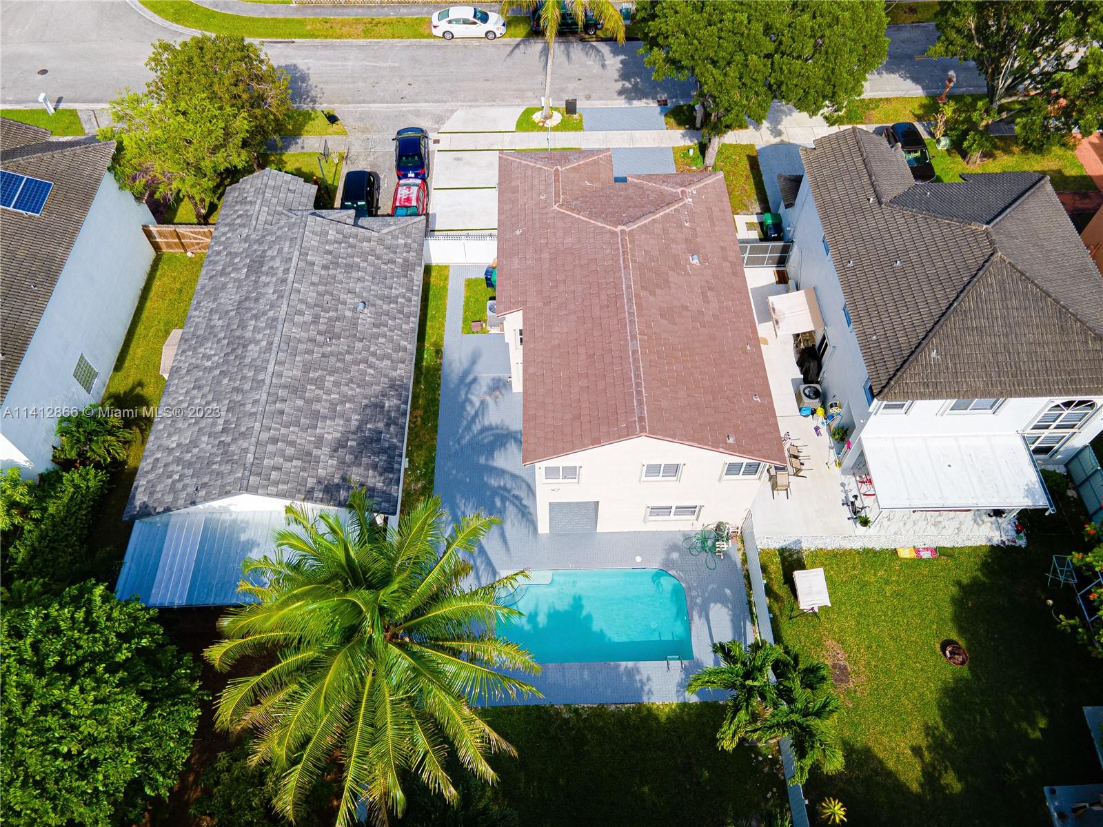 ADVENTURE HOMES - Residential
