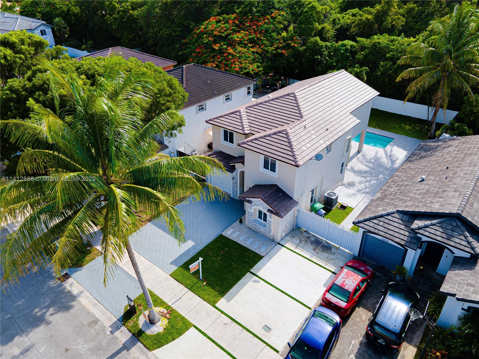 ADVENTURE HOMES - Residential