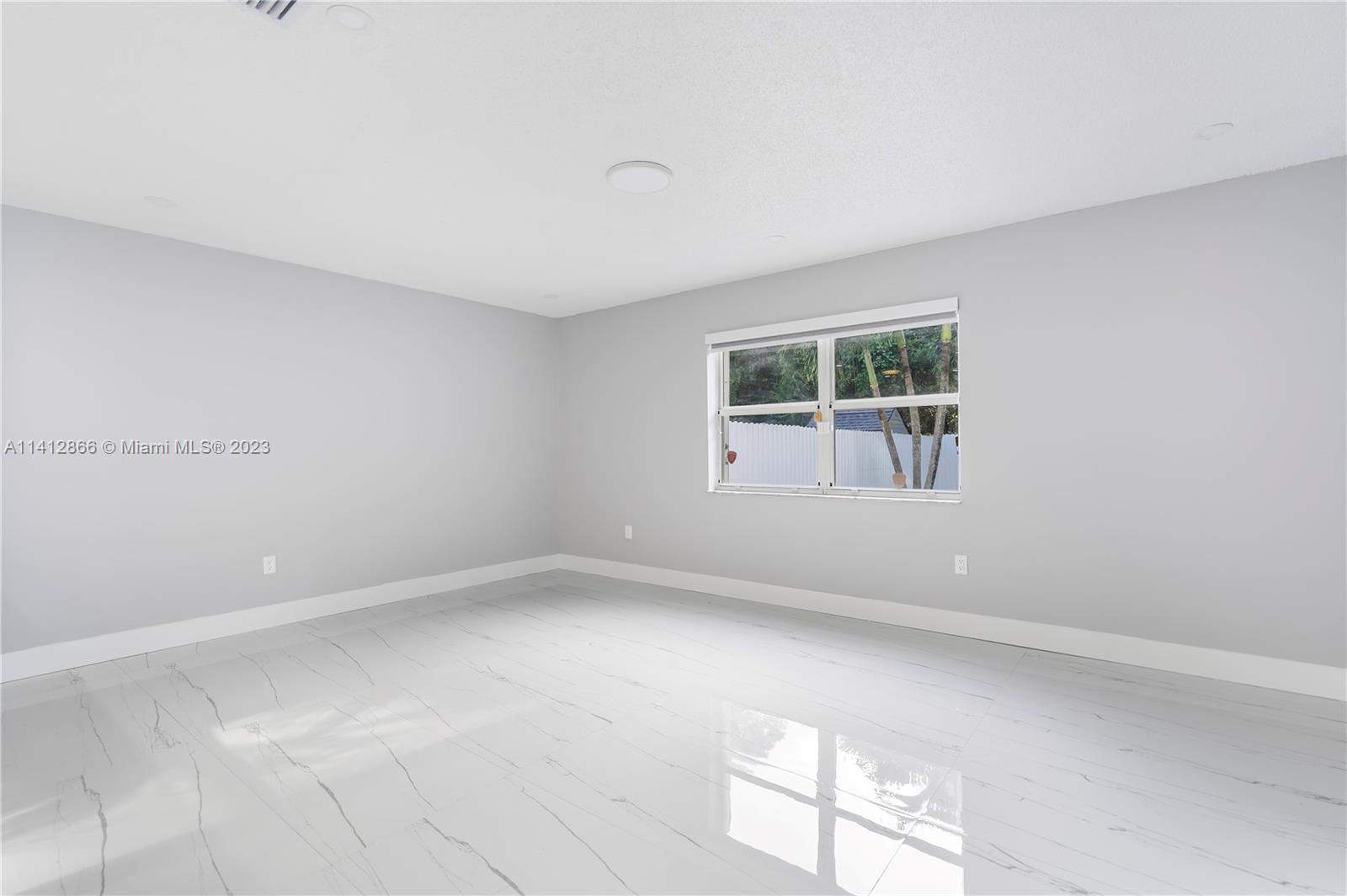 ADVENTURE HOMES - Residential