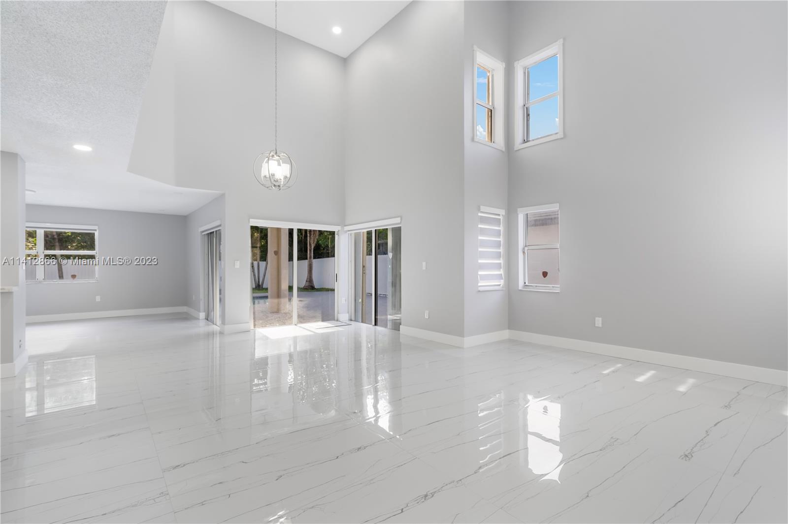ADVENTURE HOMES - Residential