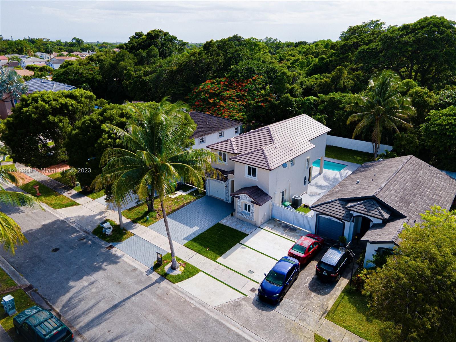 ADVENTURE HOMES - Residential