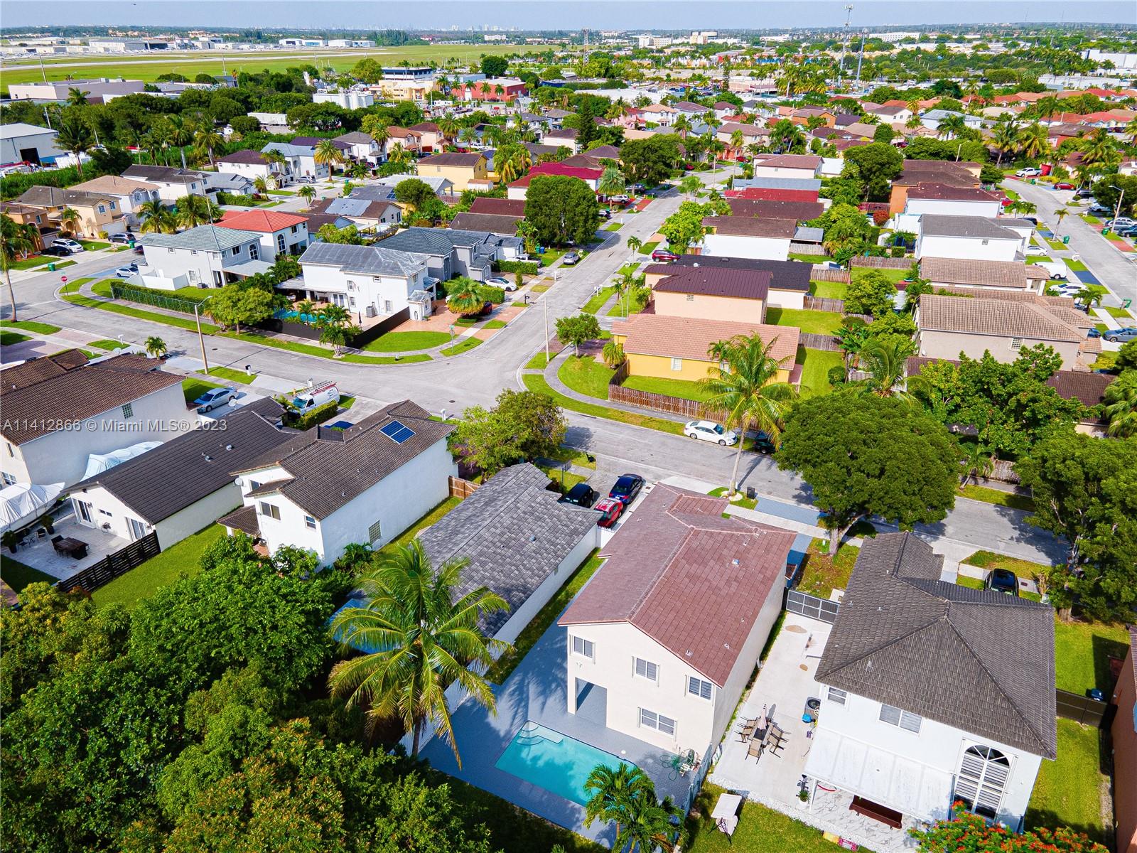 ADVENTURE HOMES - Residential